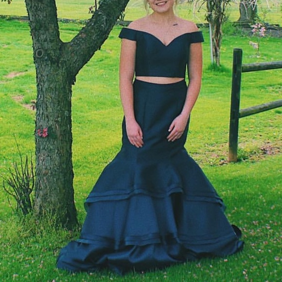 Giovanni Two-Piece Prom Gown - Picture 1 of 2